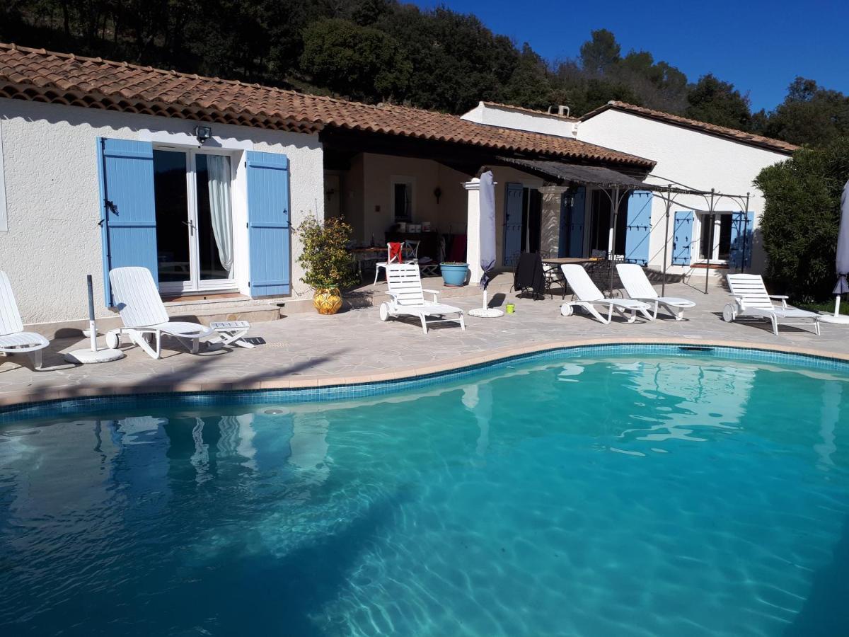 L'Oustaou De L'Estama Rocbaron Exterior foto